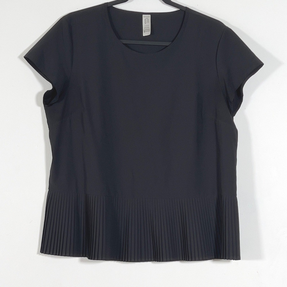 Spanx Get Moving Pleated Hem Top Women L Black Short Sleeve Blouse Round Neck